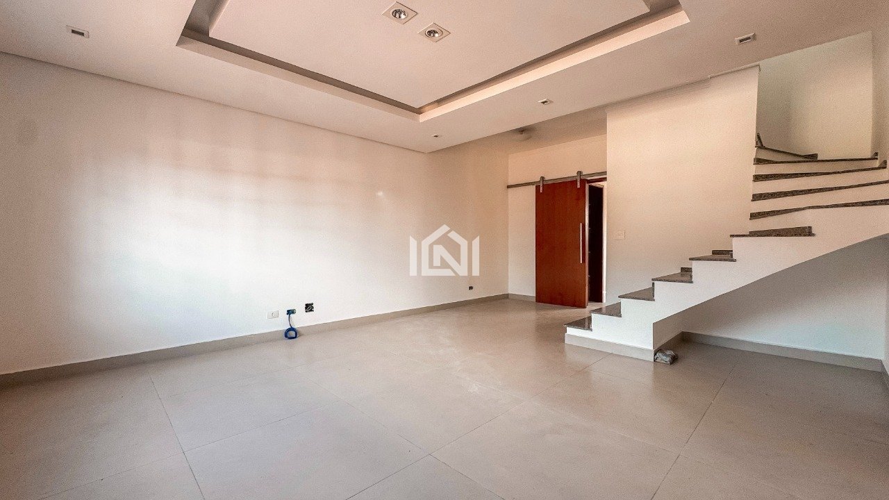 Casa para locacao no condominio New Garden - Sala de televisao e sala de jantar