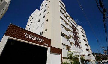 apartment em Rua Doutor Homero de Miranda Gomes, Capoeiras - Florianópolis - SC