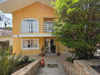house em Estrada dos Pinheiros, Chácara dos Junqueiras - Carapicuíba - SP