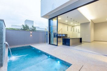 house em Avenida Vereador Carlito Cordeiro, Jardim Botânico - Uberlândia - MG