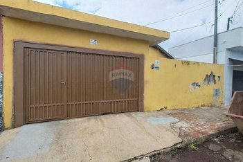 house em Rua Doutor Armando de Salles Oliveira, Vila Maria - Botucatu - SP