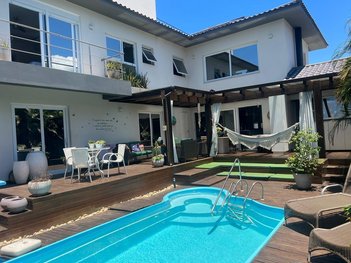 house em Rodovia Doutor Antônio Luiz Moura Gonzaga, Rio Tavares - Florianópolis - SC