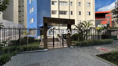 apartment em Rua Engenheiro Arthur Bettes, Portão - Curitiba - PR