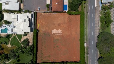 land_lot em SHIS QI 13, Setor de Habitações Individuais Norte - Brasília - DF