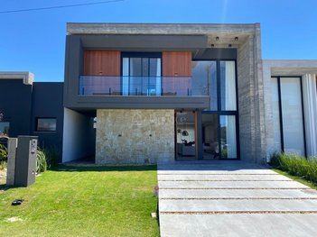 house em Rua Rio Camisas, Centro - Xangri-Lá - RS