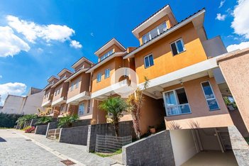 house em Rua Valentin Harkot, Campina do Siqueira - Curitiba - PR