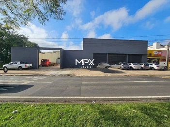 business em Avenida Professor Alberto Vollet Sachs, Nova América - Piracicaba - SP