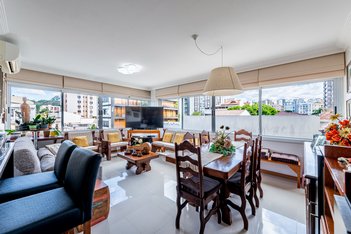 apartment em Rua José Scutari, Passo da Areia - Porto Alegre - RS