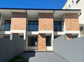 house em Rua Augusto Jorge Brüggemann, Areias - São José - SC