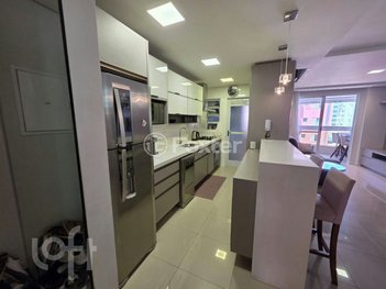 apartment em Rua Vereador Mário Coelho Pires, Campinas - São José - SC
