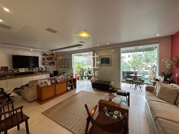 apartment em Rua Cosme Velho, Cosme Velho - Rio de Janeiro - RJ