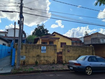 land_lot em Coronel Manoel Luís dos Santos, Vila São Lúcio - Botucatu - SP