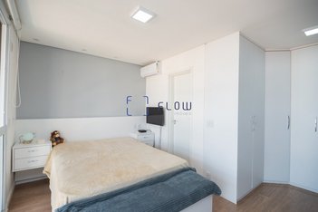 apartment em Rua Vinte e Quatro de Outubro, Vila Dom Pedro I - São Paulo - SP