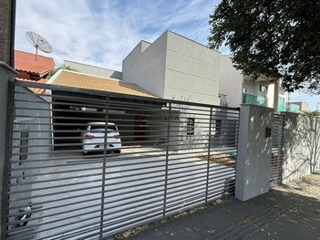 house em Rua Governador Valadares, Andrade - Londrina - PR