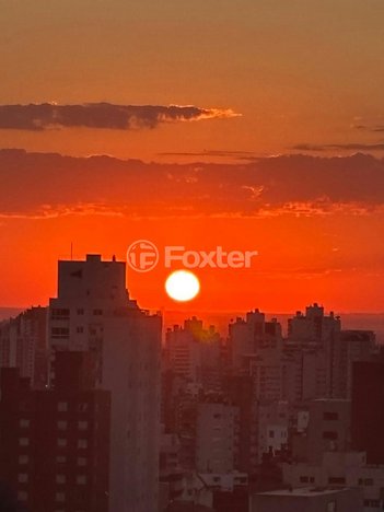 apartment em Rua Curvelo, Petrópolis - Porto Alegre - RS
