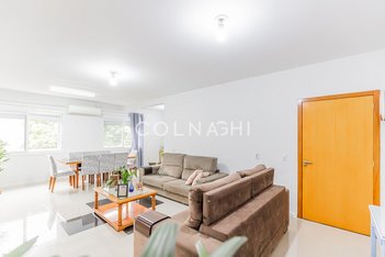 house em José Gertum, Chácara das Pedras - Porto Alegre - RS