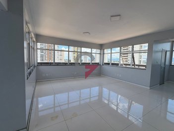 office em Rua Quinze de Novembro, Centro - Taubaté - SP