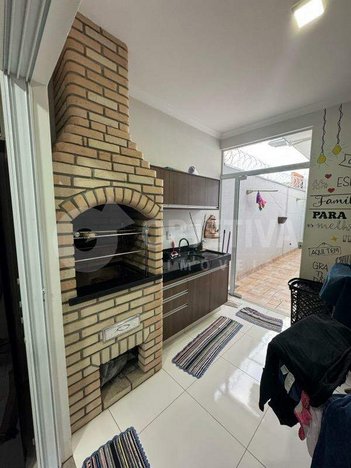 house em Rua Antônio Jorge da Silva Junior, Novo Mundo - Uberlândia - MG