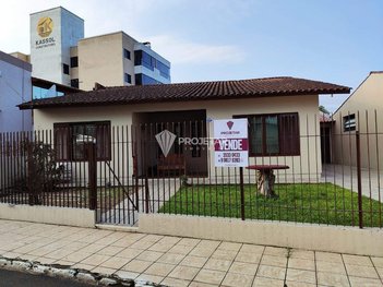 house em Rua Teodoro Rodrigues de Oliveira, Centro - Sombrio - SC