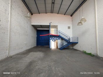 industrial em Avenida Carlos Frederico Werneck Lacerda, Cidade Jardim - Jacareí - SP