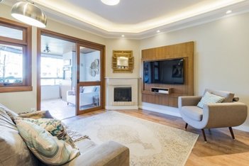 apartment em Rua Doutor Tauphick Saadi, Boa Vista - Porto Alegre - RS