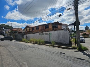 house em Praça São Gonçalo, Centro - Contagem - MG