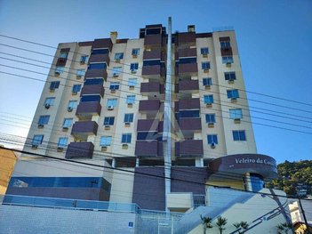 apartment em Avenida Governador Jorge Lacerda, Costeira do Pirajubaé - Florianópolis - SC