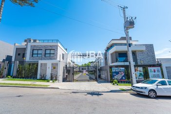 house em Rua Presidente Wilson, Uberaba - Curitiba - PR