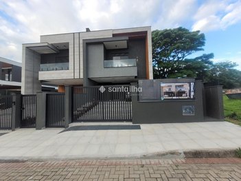 house em Rodovia Doutor Antônio Luiz Moura Gonzaga, Rio Tavares - Florianópolis - SC