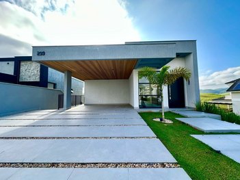 house em Avenida da Augusto de Carvalho, Parque Ipiranga - Resende - RJ