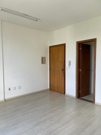 office em Ceará, São João - Porto Alegre - RS