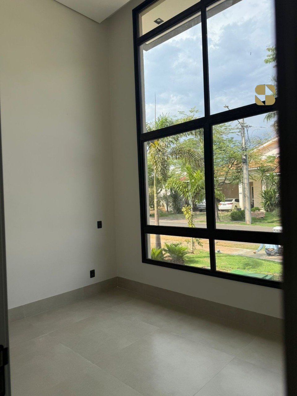 WhatsApp Image 2025-10-20 at 11.17