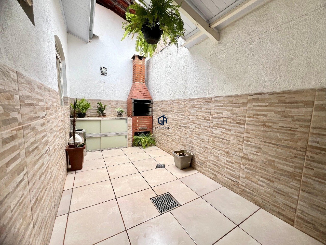Casa com 2 quartos — Copacabana, Belo Horizonte