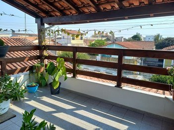 house em Rua Marechal Floriano, Jardim Rosely - Pindamonhangaba - SP