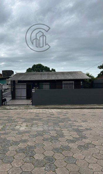 house em Rua Milton Seara Müller, Meia Praia - Navegantes - SC