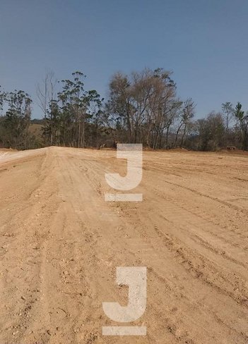 commercial_building em Um, Loteamento Alto da Serra - Amparo - SP