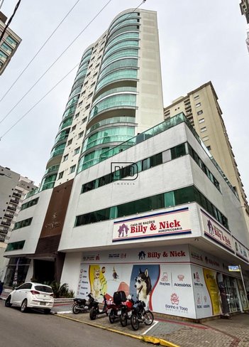 apartment em Rua 234, Meia Praia - Itapema - SC