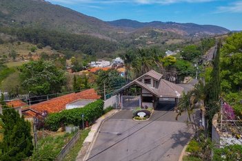 house em Rua Água Cristalina, Condomínio Residencial Pedra Grande - Atibaia - SP