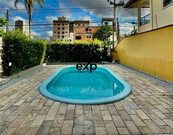 house em Rua Síria, Nações - Balneário Camboriú - SC