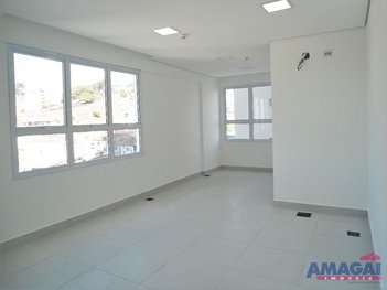 office em Rua Monsenhor Sebastião Faria, Centro - Jacareí - SP