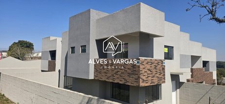 house em Rua Elizabeth Majewski, Santo Inácio - Curitiba - PR