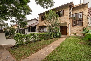 house em Rua Estácio de Sá, Chácara das Pedras - Porto Alegre - RS