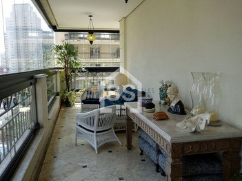 apartment em Rua Inajaroba, Vila Nova Conceição - São Paulo - SP