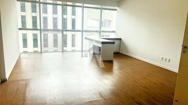 office em Rua Blumenau, América - Joinville - SC