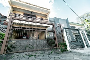 house em Rua Doutor Eduardo Chartier, Higienópolis - Porto Alegre - RS