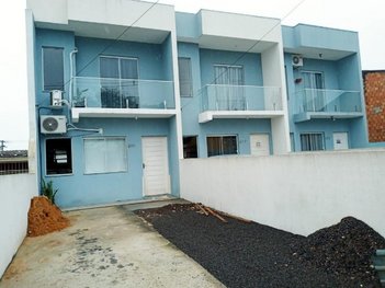 house em Rua Cézar Cambruzzi, COHAB A - Gravataí - RS
