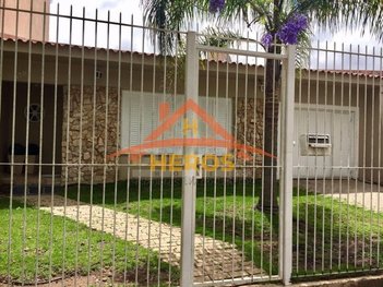 house em Rua Benjamim Moresco, Ipanema - Porto Alegre - RS