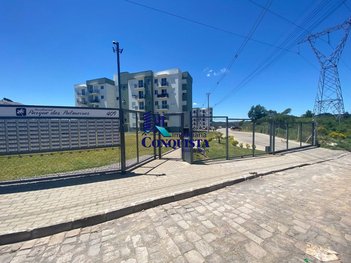 apartment em Avenida dos Metalúrgicos, Santa Fé - Caxias do Sul - RS