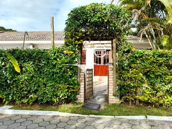 house em Avenida Luiz Boiteux Piazza, Cachoeira do Bom Jesus - Florianópolis - SC