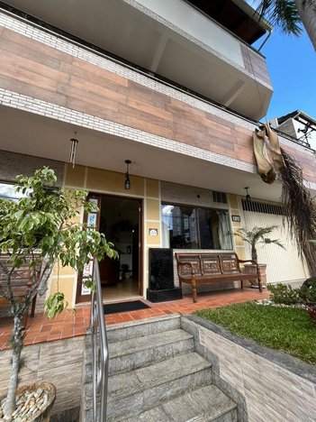 business em Rua Professora Enoé Schutel, Trindade - Florianópolis - SC